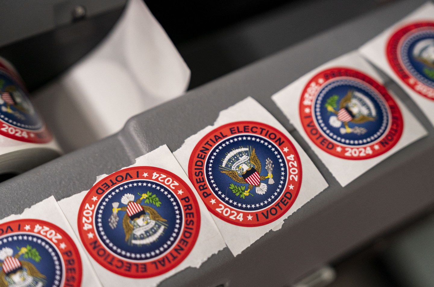"Yo voté" calcomanías de Carolina del Norte, fotografiadas el 2 de noviembre de 2024. (Foto: Al Drago/Bloomberg/Getty Images)