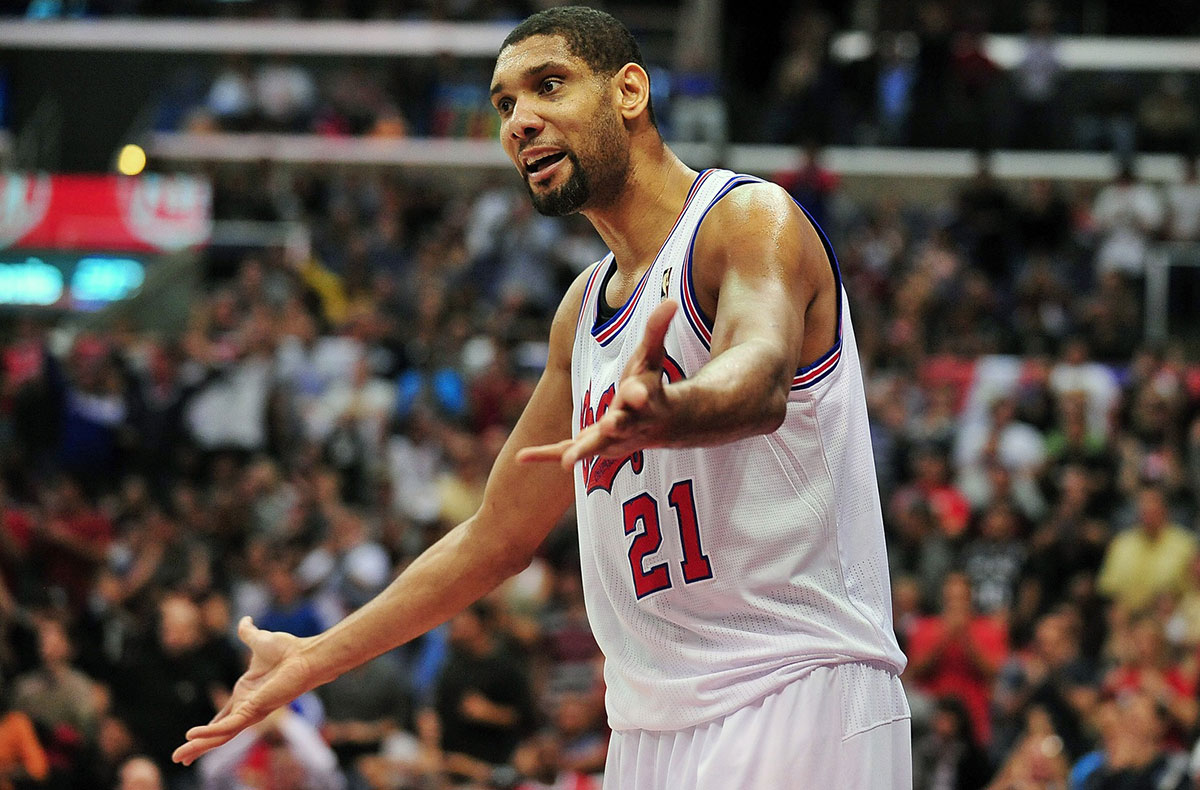 Tim Duncan complaining about a call Spurs