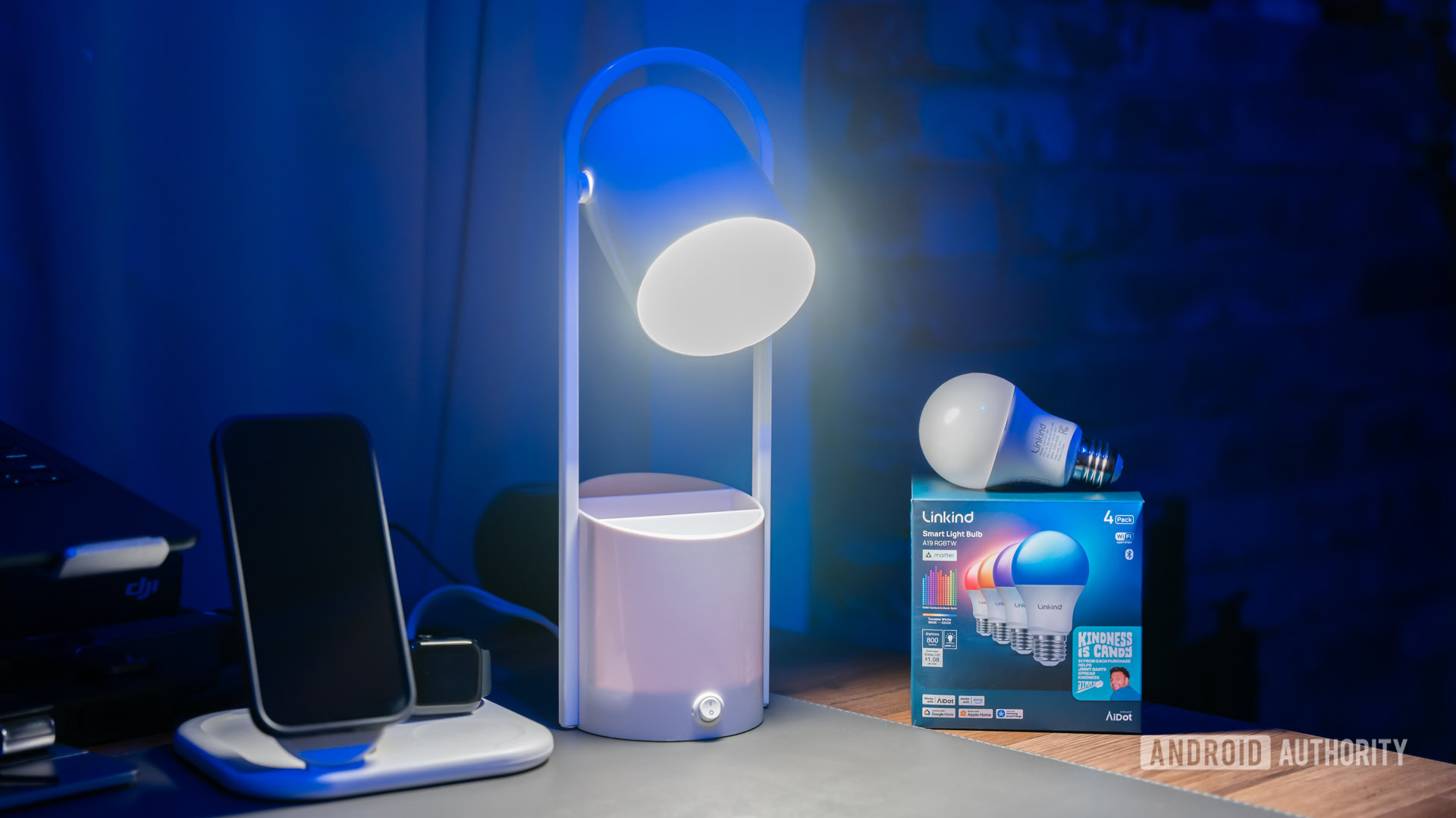 Aidot Linkind Bulb de luz inteligente A19 RGBTW Luces y caja 2