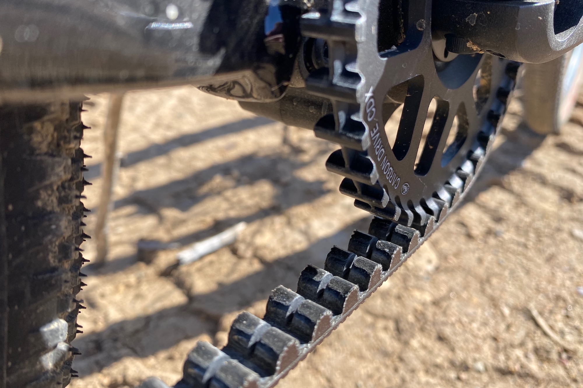 Close-up look at the Gates Carbon Drive belt and the front sprocket on the Priority gemini